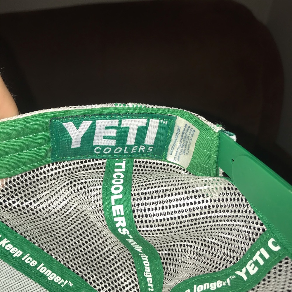 Yeti Hat - Picture 3 of 3